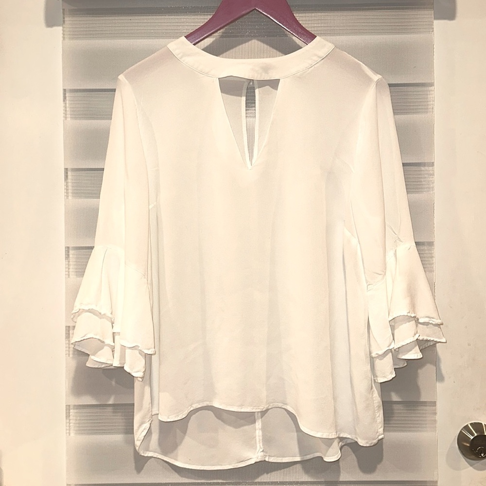 Zara white women’s bell sleeve, slot collar  satin flowy top size XL